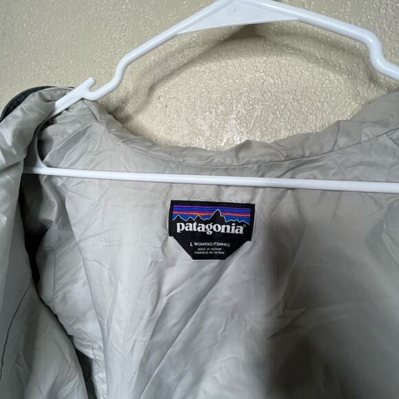 Patagonia Women’s Nano Puff Hoody Gray Large - Picture 8 of 8